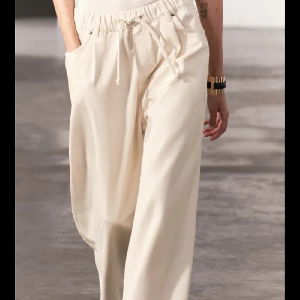 NWT Zara Ecru Drawstring Jeans